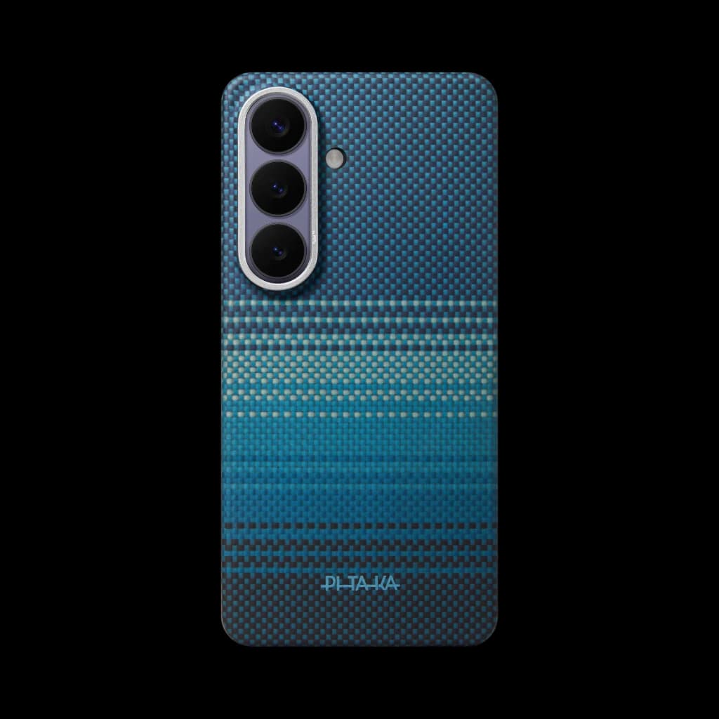 S26 Plus Edge — Moment · Moonrise (Aaron Button)