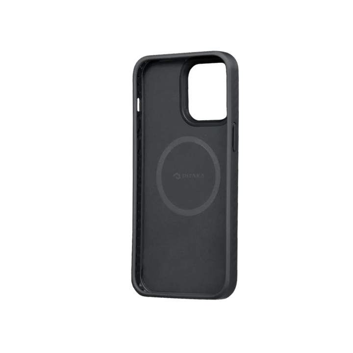 Внутренний вид чехла PITAKA для iPhone 14 Pro Max, поддерживающий MagSafe зарядку и обеспечивающий надежную защиту устройства.
