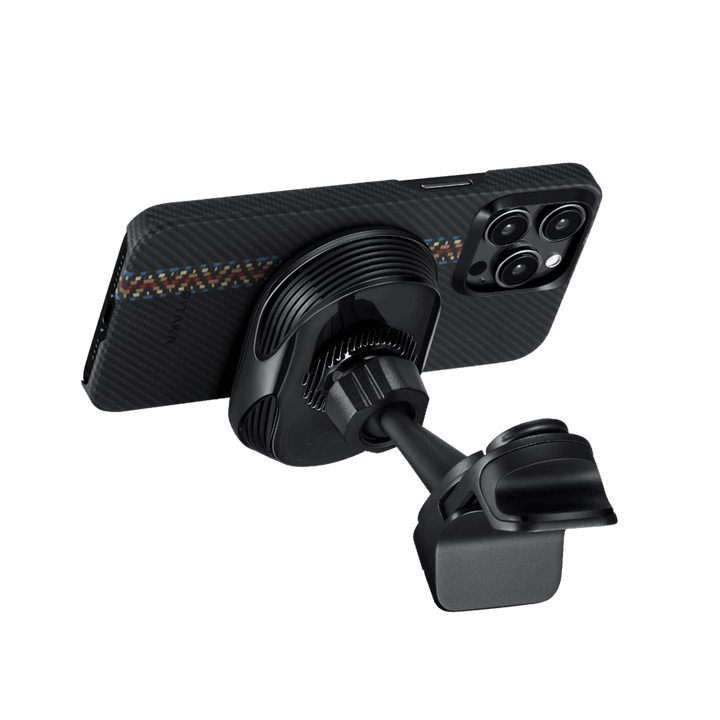 Магнитный держатель Pitaka Car Mount Pro 2 с установленным смартфоном в горизонтальном положении, задний вид