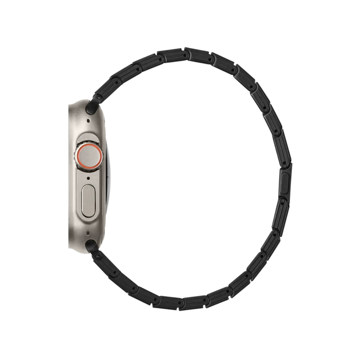 Профильный вид ремешка PITAKA ChromaCarbon для Apple Watch с текстурой из углеродного волокна в цвете Wild. Современный дизайн и премиальное качество.