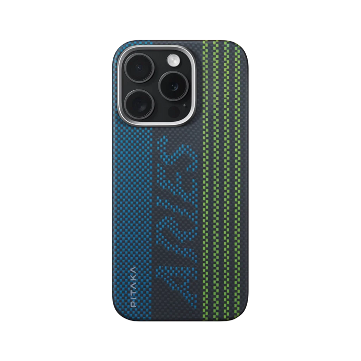 Задняя сторона чехла Pitaka для iPhone 16 Pro Max с надписью "Aries" и зелеными декоративными полосами.